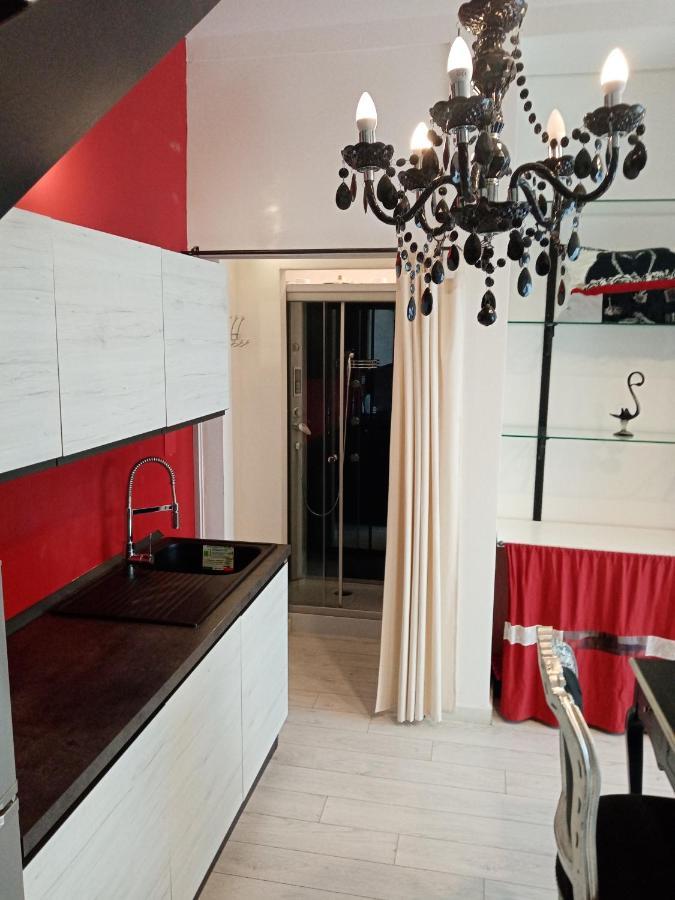 Einaudi 56 Guest House 칼리아리 외부 사진