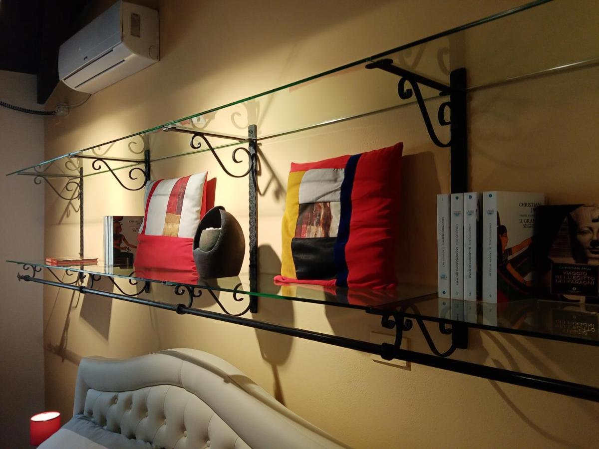 Einaudi 56 Guest House 칼리아리 외부 사진